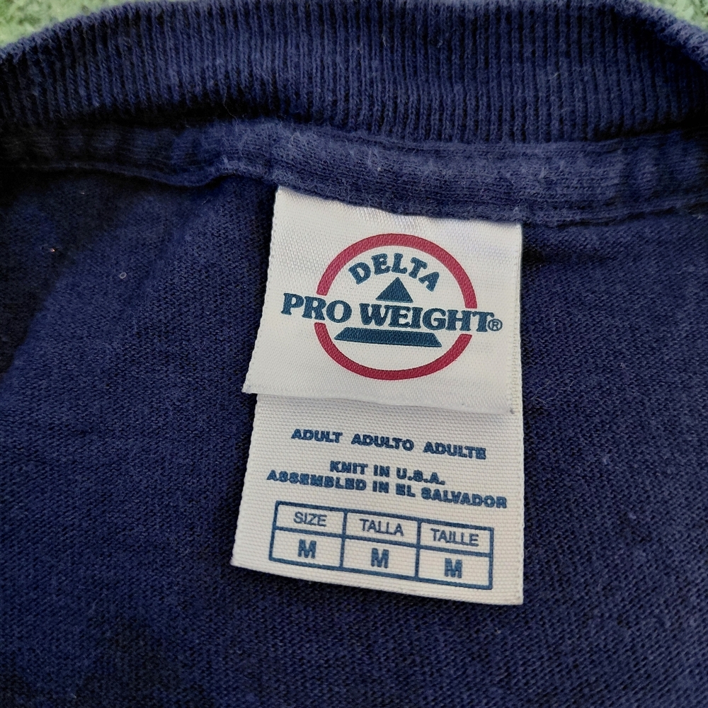 Chicago Cubs Wrigley Field MLB Baseball Navy Blue T Shirt Sz Medium - Picture 6 of 6